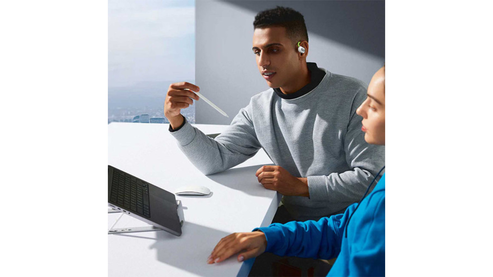 راهنمای خرید هدفون داخل گوش بی&zwnj;سیم باسئوس مدل A00064400121