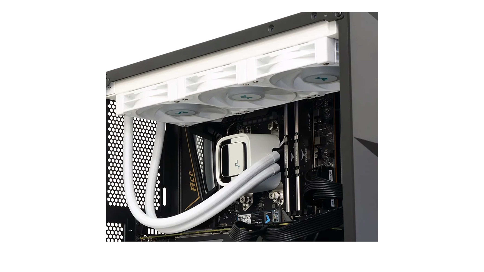 خرید سیستم خنک کننده آبی دیپ کول LS 720 SE