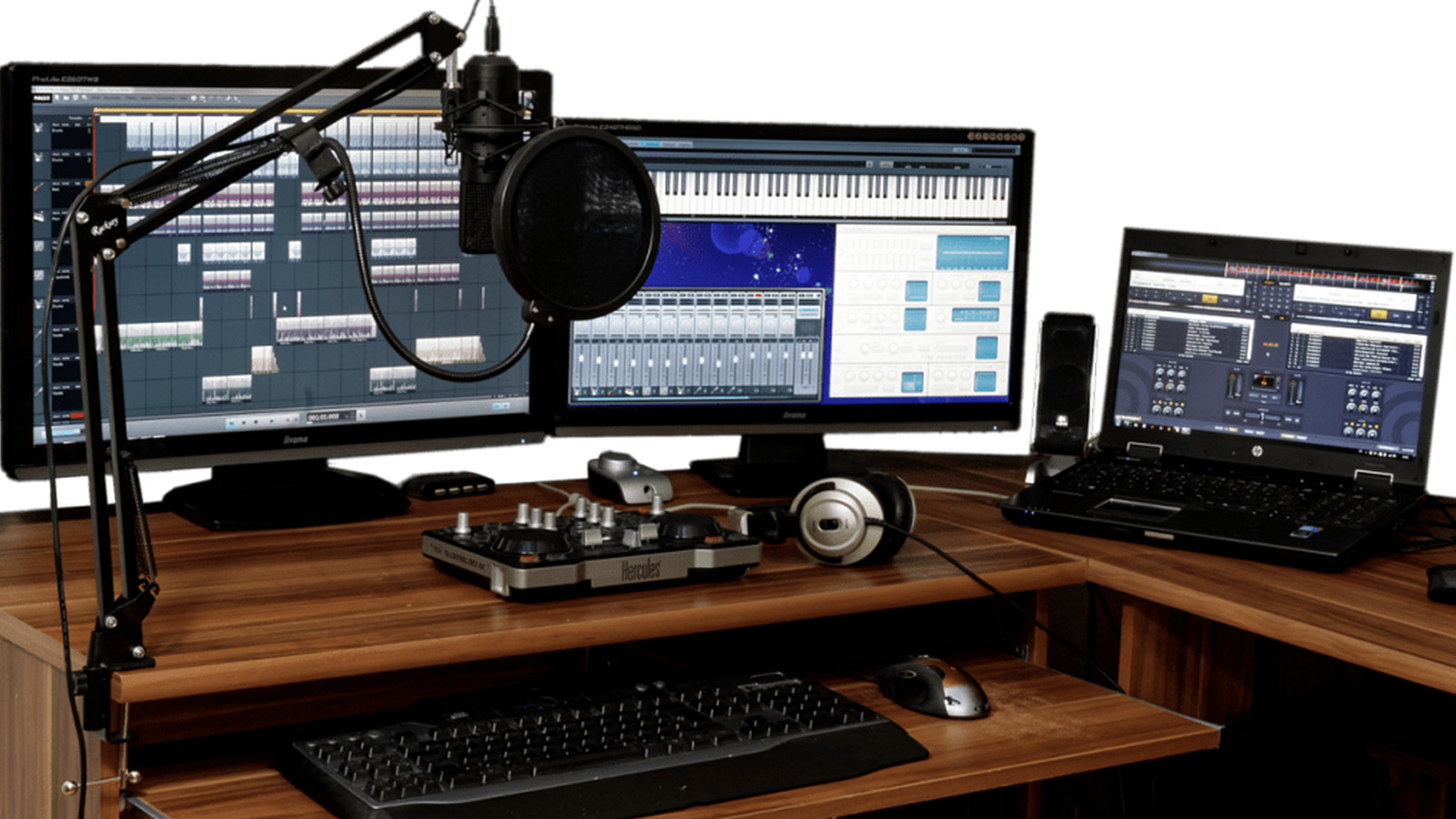 میکروفونهای استودیویی برای ضبط صدای باکیفیت در خانه