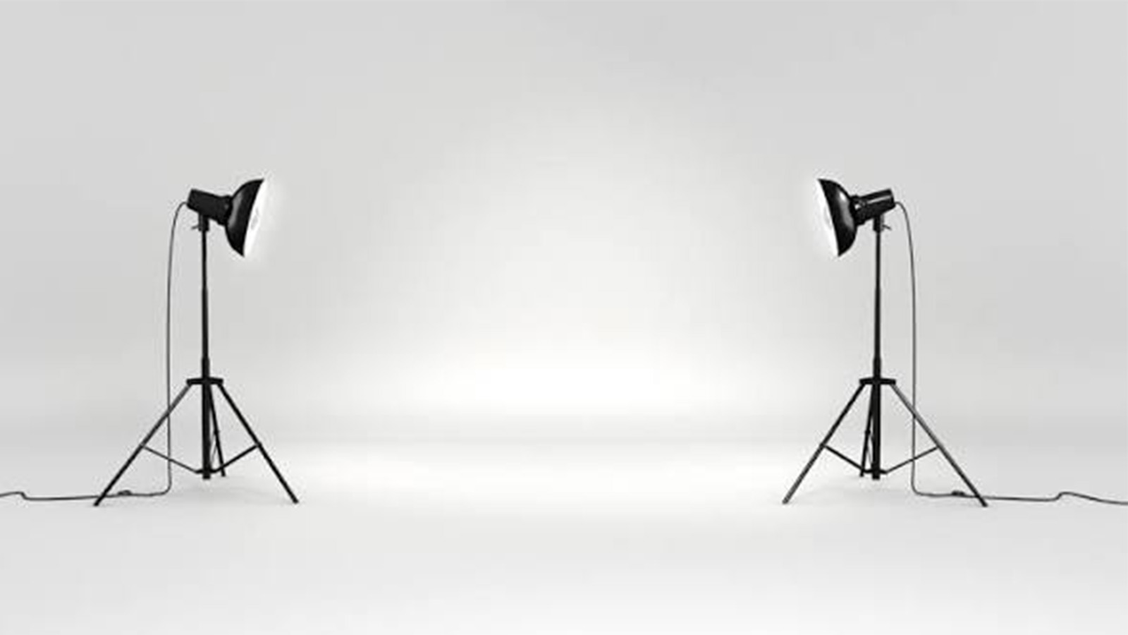 مقایسه پایه&zwnj;های نور و پرده سبز