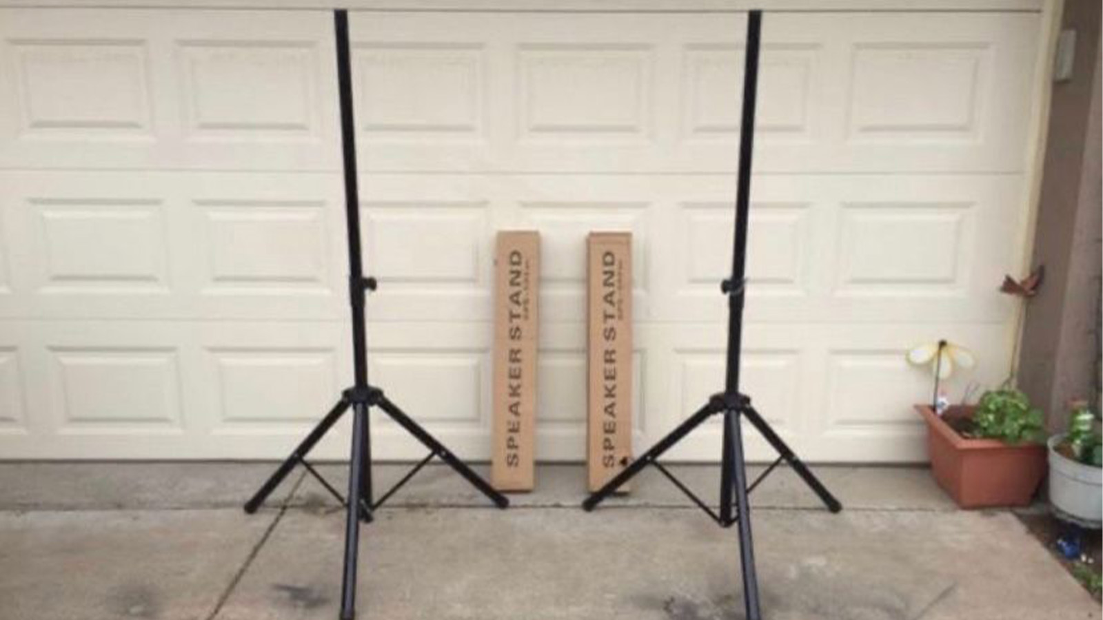 مقایسه پایههای باند و اسپیکر