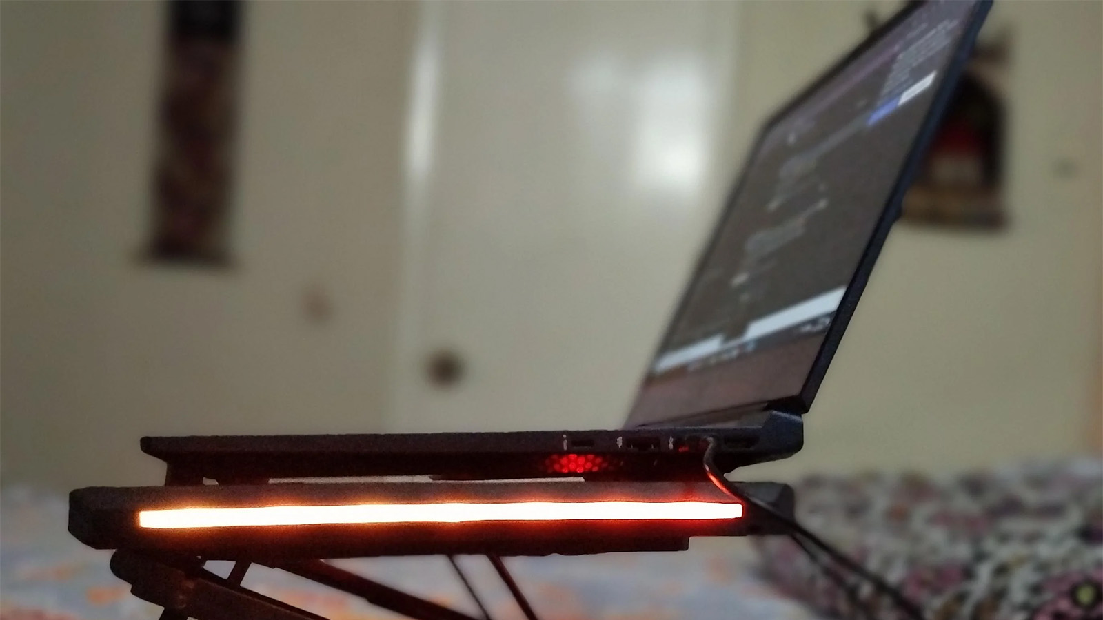 خنککننده لپتاپ برای استفاده در محیطهای گرم