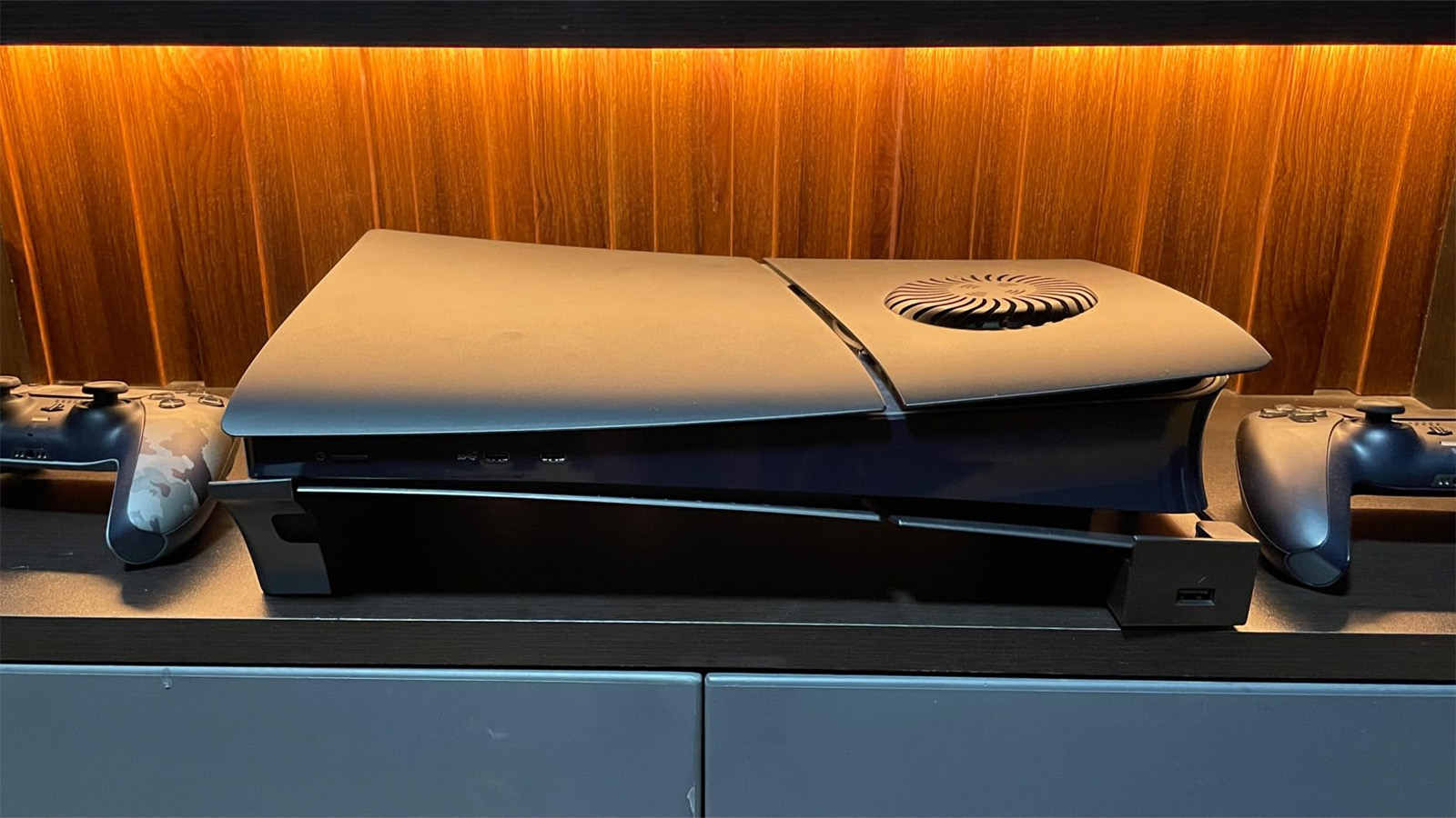 پایهی کنسول بازی